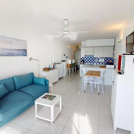 Spacieux Avec Terrasse Face à Menton, Proche Plages Et Centre-ville - Fr-1-196-327 Apartamento Menton