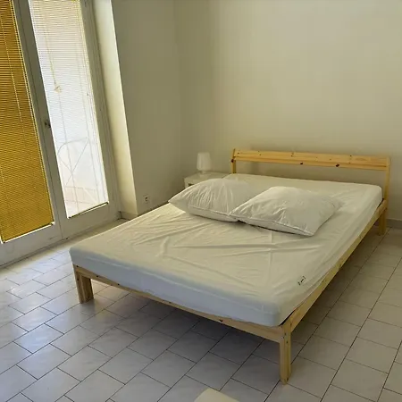 Grand 2p A Avec Terrasse Proche Plages - Fr-1-196-327