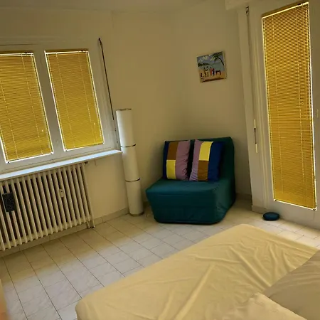 Spacieux Avec Terrasse Face A Menton, Proche Plages Et Centre-ville - Fr-1-196-327 Appartement